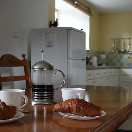 Holiday home Emilie Mael-Carhaix